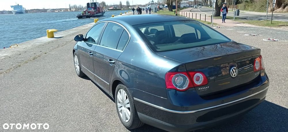 Volkswagen Passat 2.0 TDI DPF Highline - 1