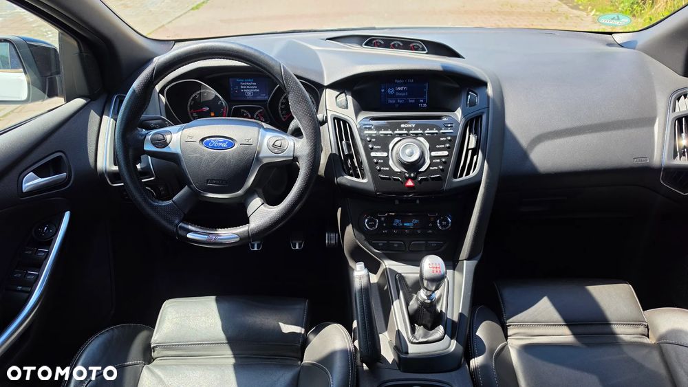 Ford Focus SW 2.0 EcoBoost ST Leather Sport Pack - 8