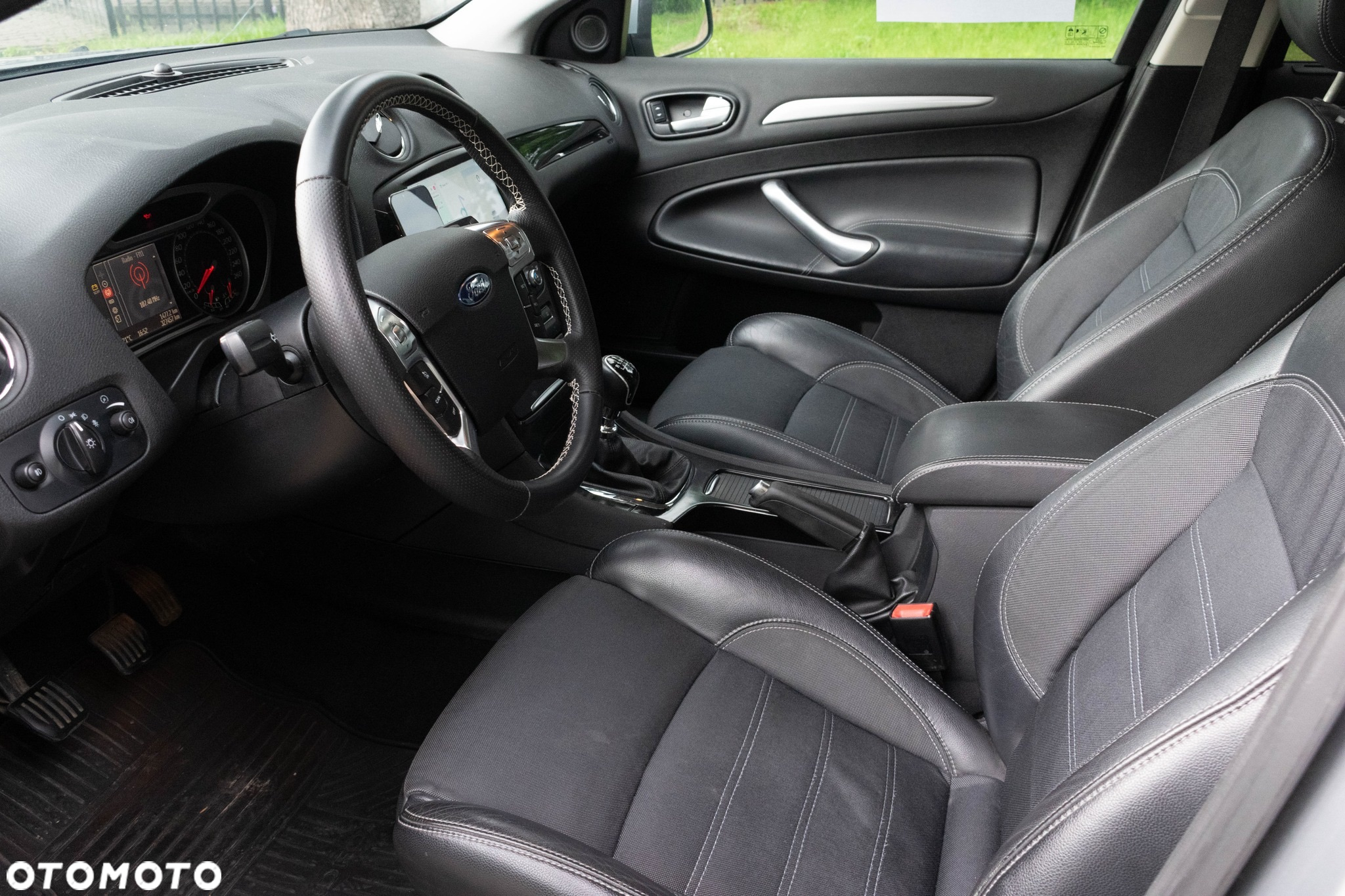 Ford Mondeo 2.0 TDCi Silver X - 14