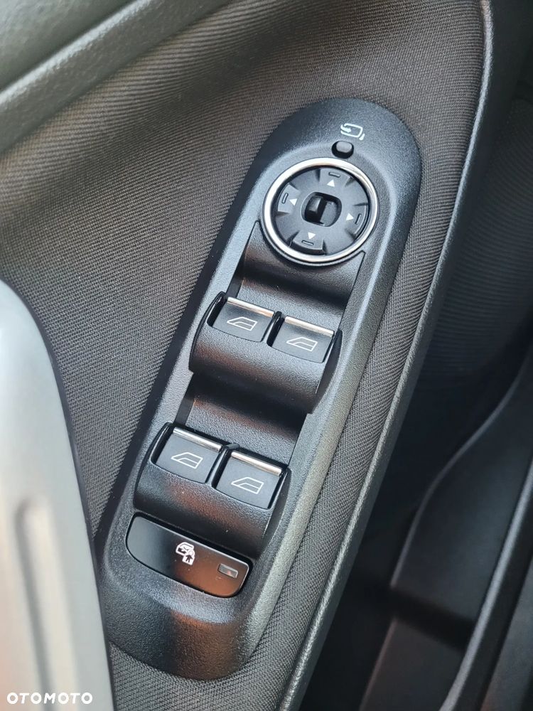 Ford S-Max 2.0 TDCi DPF Business Edition - 17