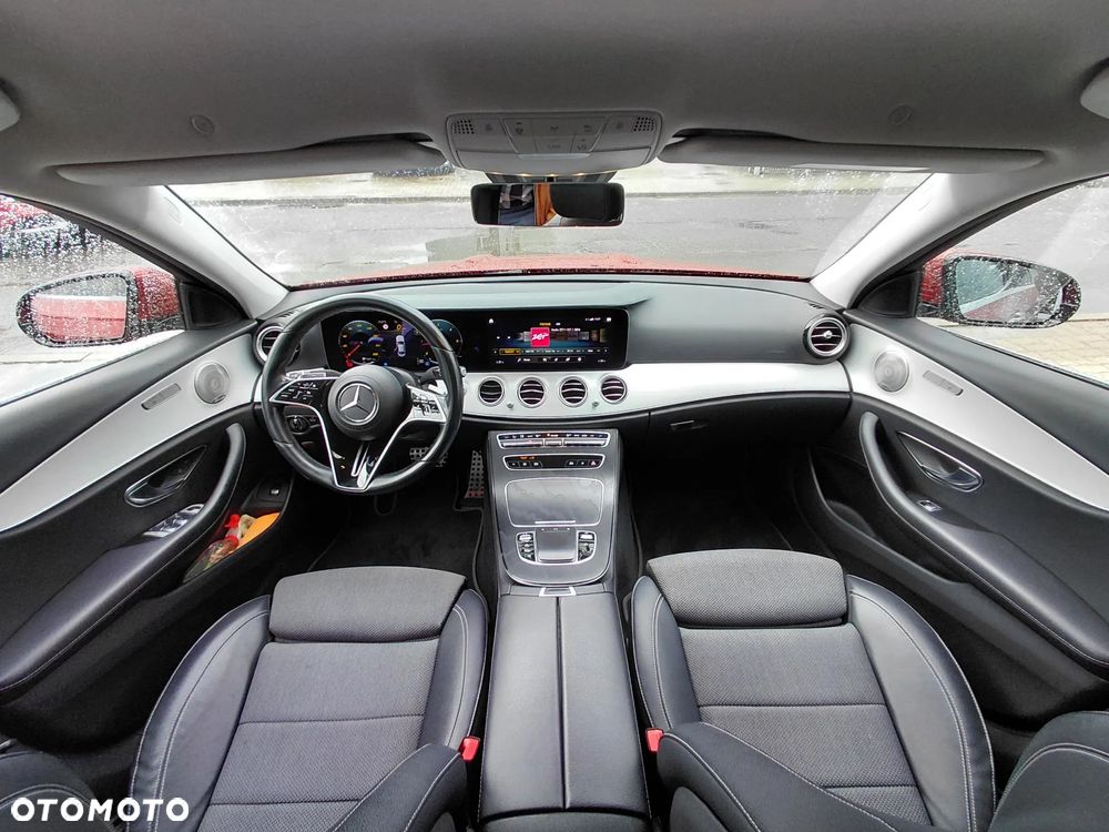 Mercedes-Benz Klasa E 220 d 4-Matic Avantgarde - 12