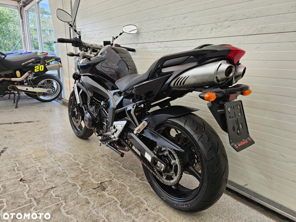 Yamaha FZ - 10