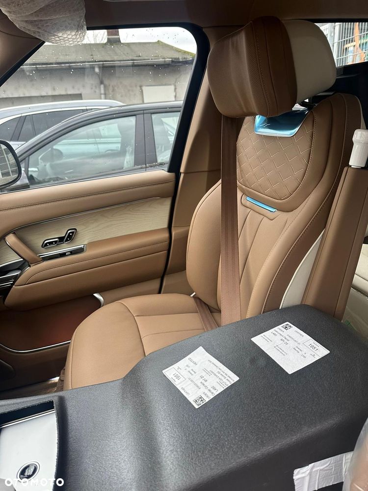Land Rover Range Rover 4.4 V8 P615 mHEV LWB SV - 9