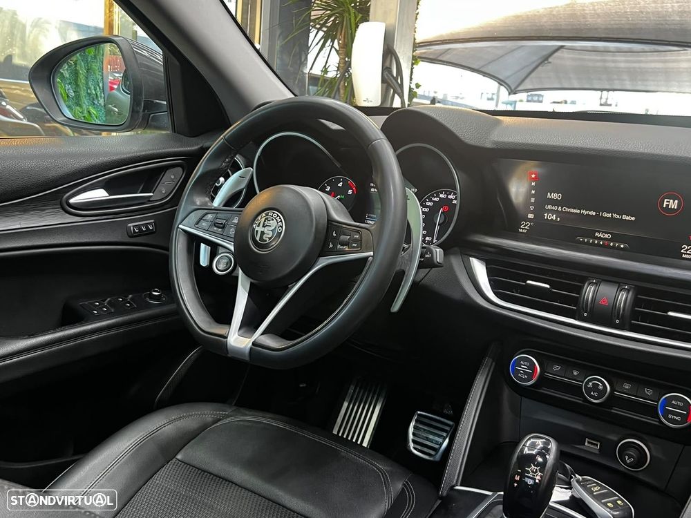 Alfa Romeo Stelvio 2.2 D TI AT8 - 31