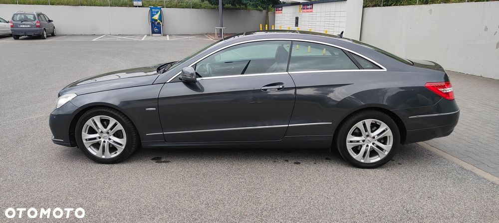 Mercedes-Benz Klasa E 250 CGI BlueEff - 10