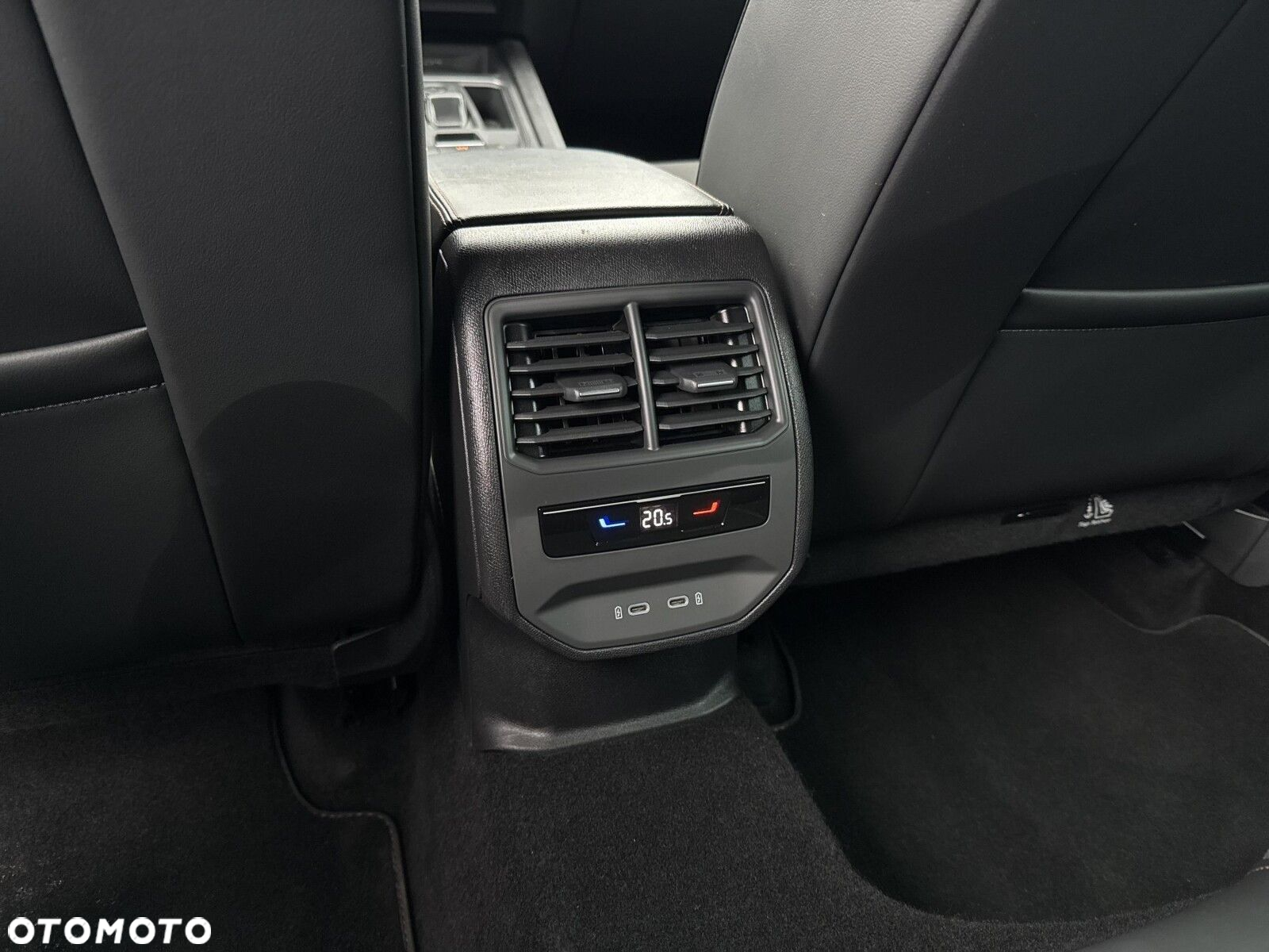 Cupra Formentor - 13
