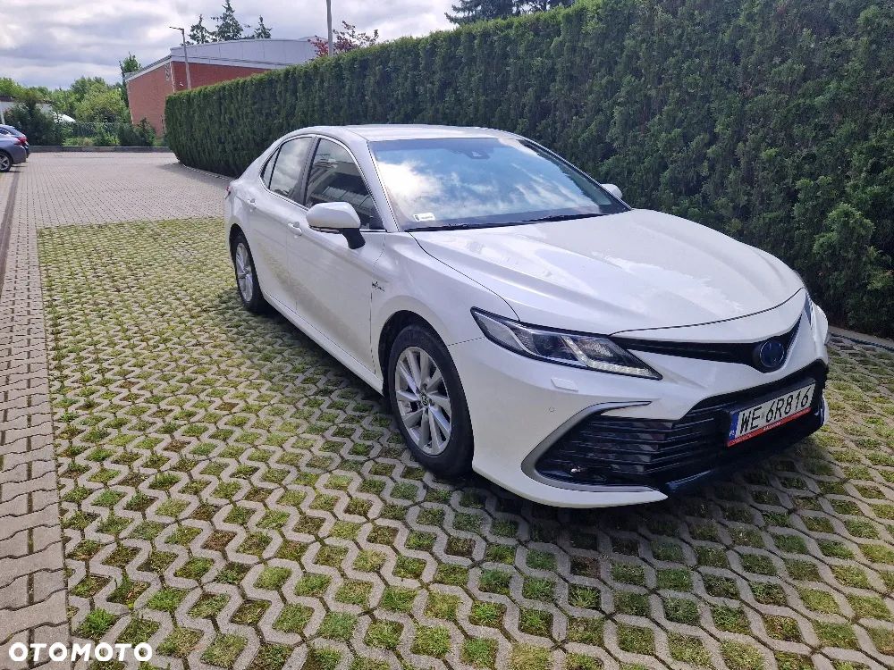 Toyota Camry 2.5 Hybrid Comfort CVT - 1