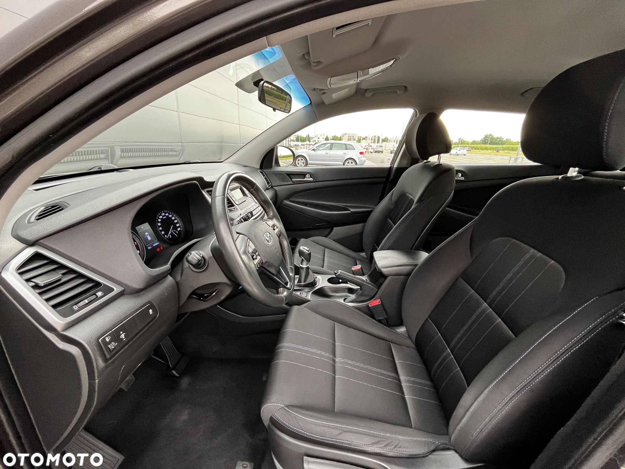Hyundai Tucson 1.6 GDI BlueDrive Comfort 2WD - 20