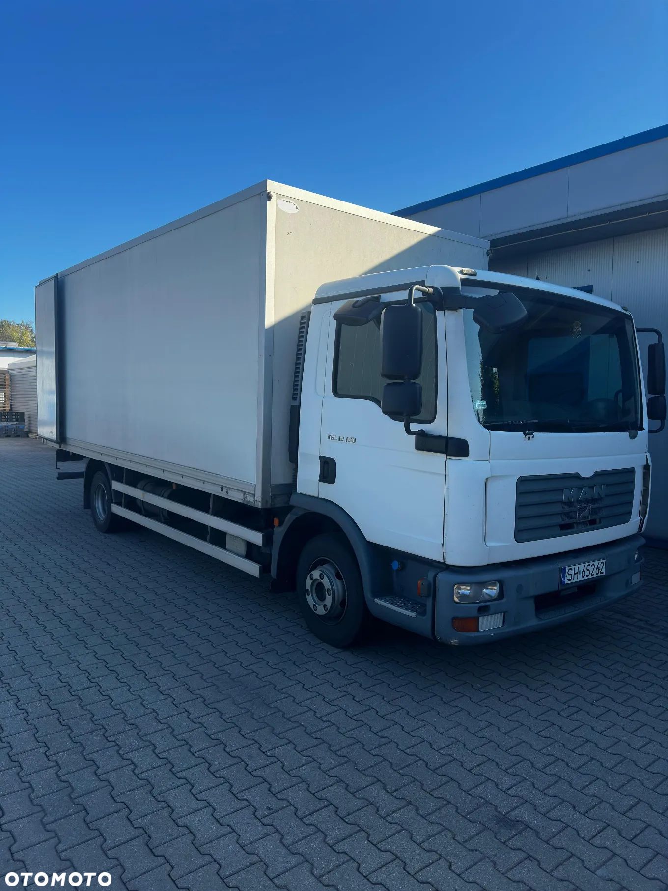 MAN TGL 12.180 4X2 BB - 1