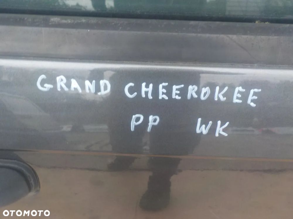 JEEP GRAND CHEROKEE WK DRZWI PRAWY PRZÓD - 2
