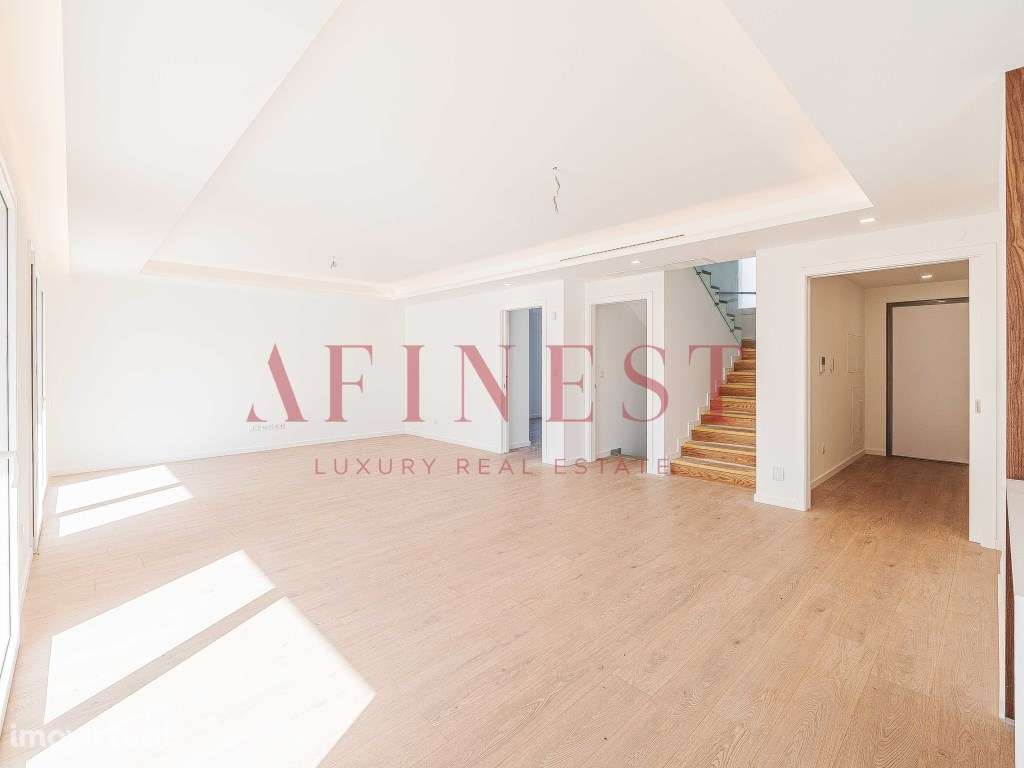 Moradia de Luxo T4 em Manique com Piscina, Jardim e Excelente Local... - Grande imagem: 5/60