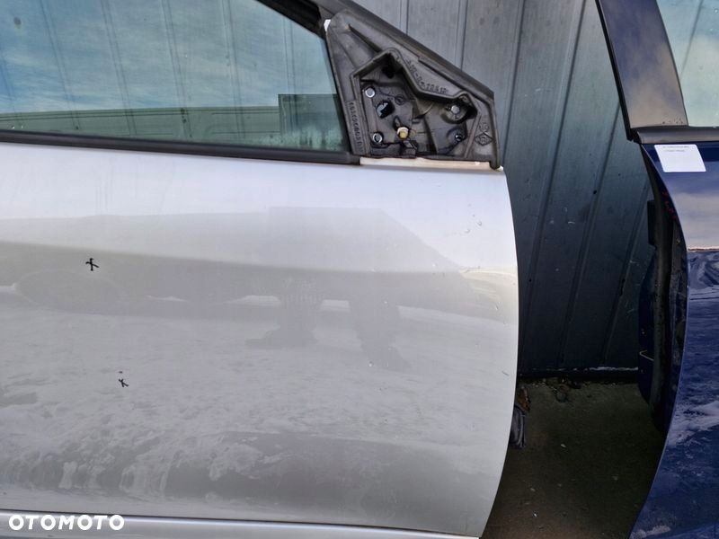 RENAULT MEGANE III 3 DRZWI PRAWY PRZÓD PRZEDNIE - 4