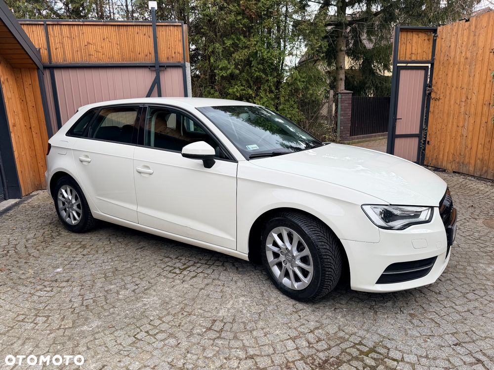Audi A3 Sportback 1.4 TFSI Ambition - 4