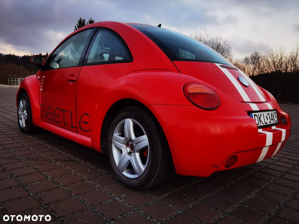 Volkswagen New Beetle - 2