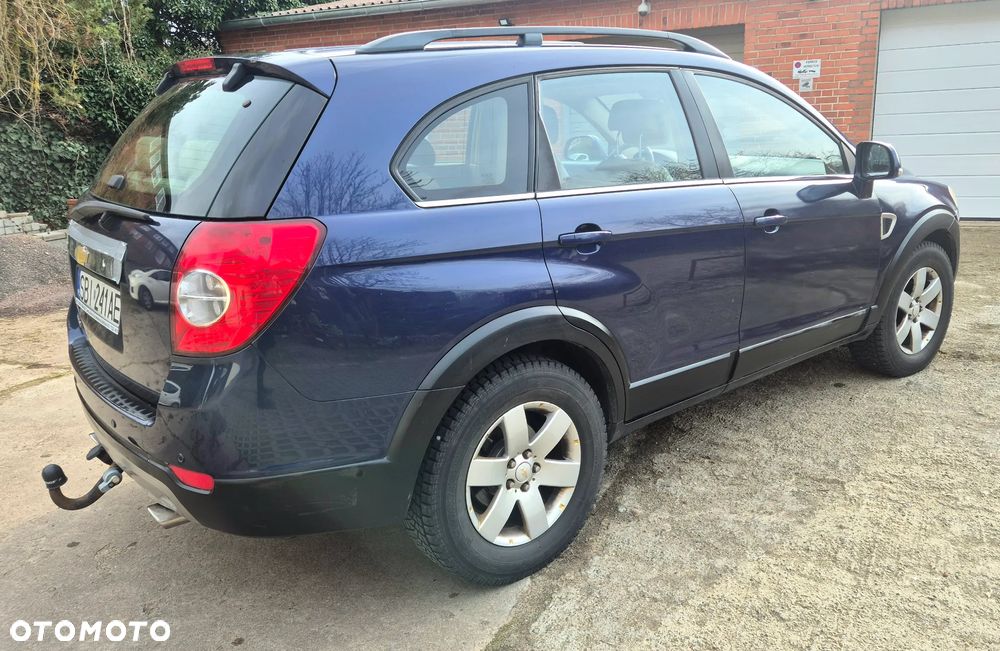 Chevrolet Captiva 3.2 LT (deu) - 23