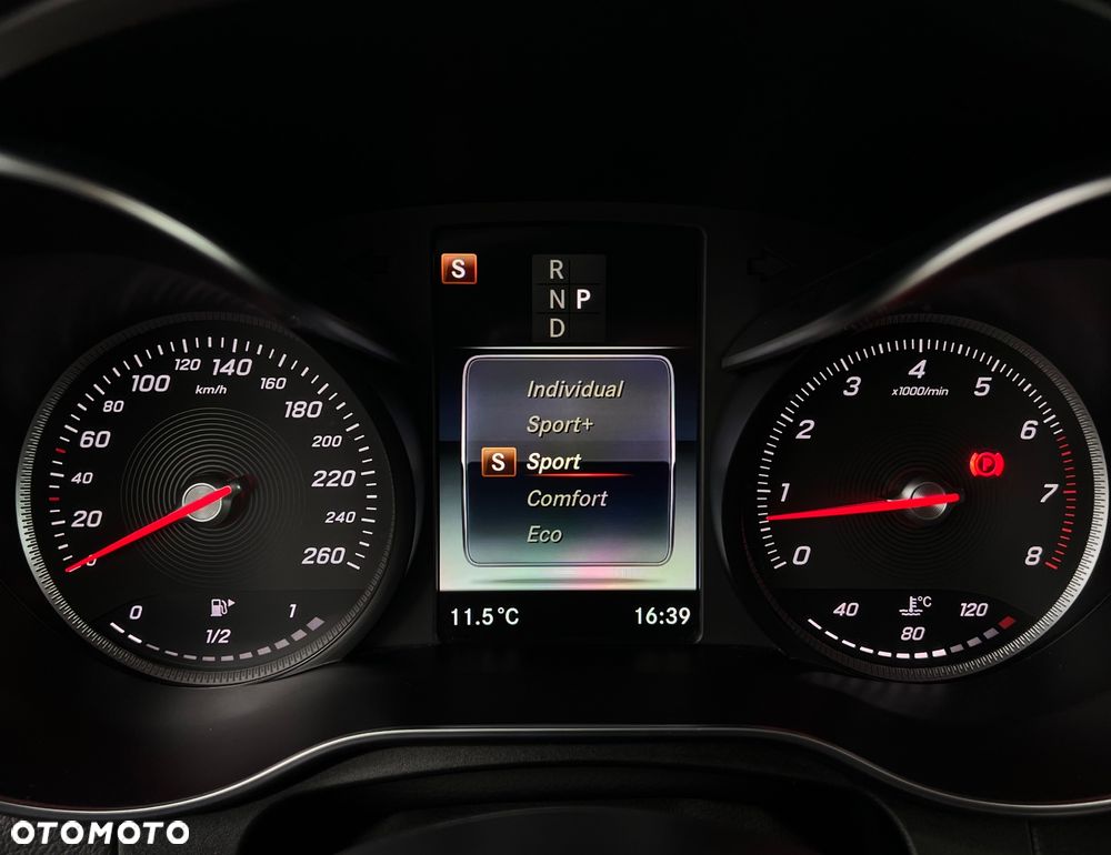 Mercedes-Benz GLC 250 4-Matic - 36