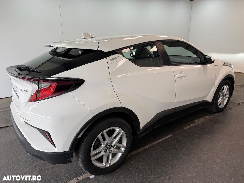 Toyota C-HR - 4