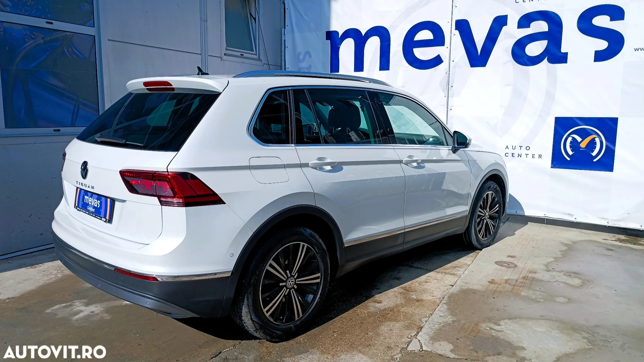 Volkswagen Tiguan 2.0 TDI DPF DSG 4Mot Highline - 4