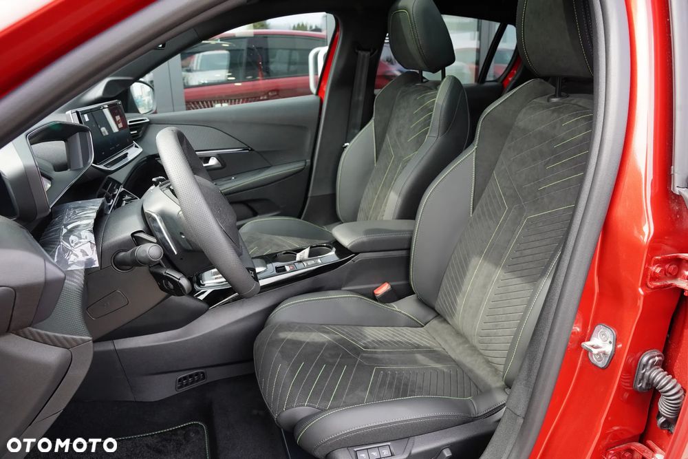 Peugeot 208 1.2 mHEV GT - 6