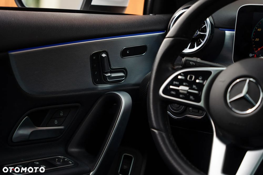Mercedes-Benz Klasa A 220 7G-DCT Style - 29