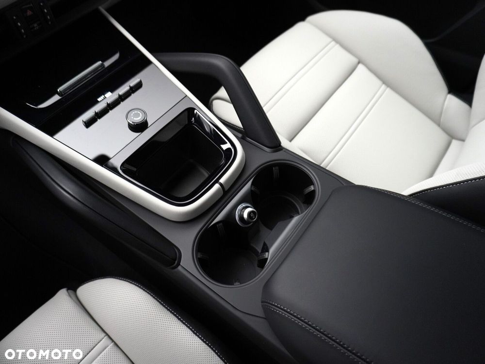 Porsche Cayenne GTS - 29