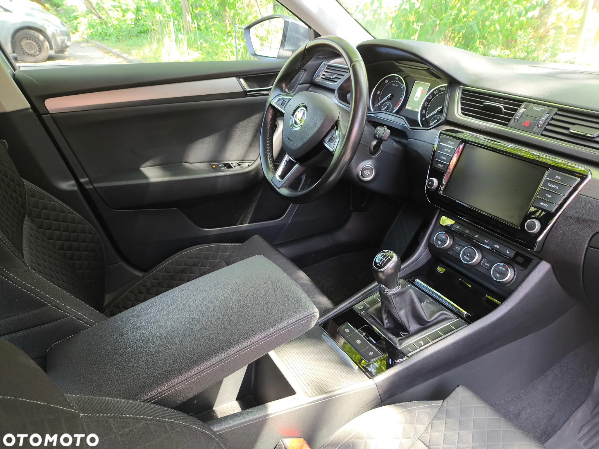 Skoda Superb 2.0 TDI Style - 17