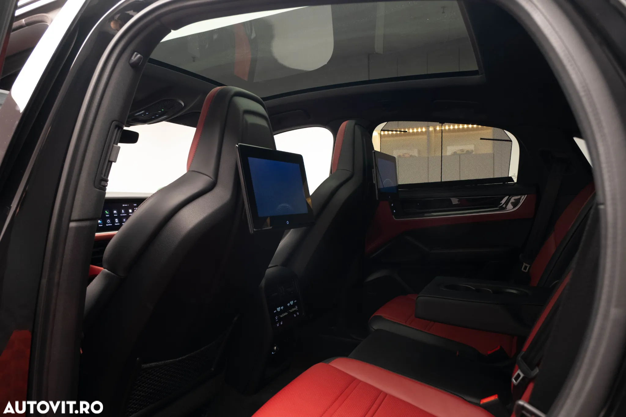 Porsche Cayenne S - 25