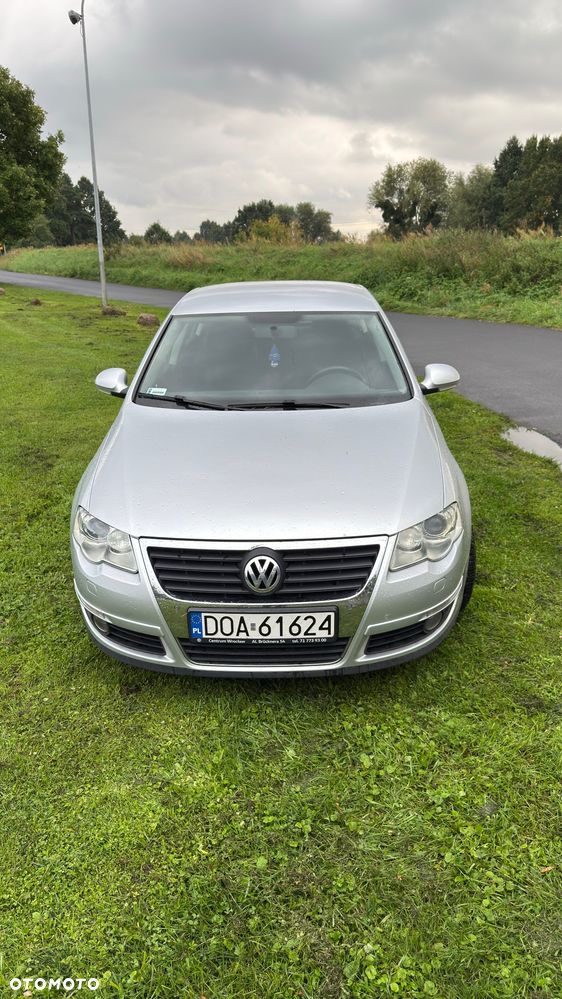 Volkswagen Passat 1.8 TSI Highline - 1