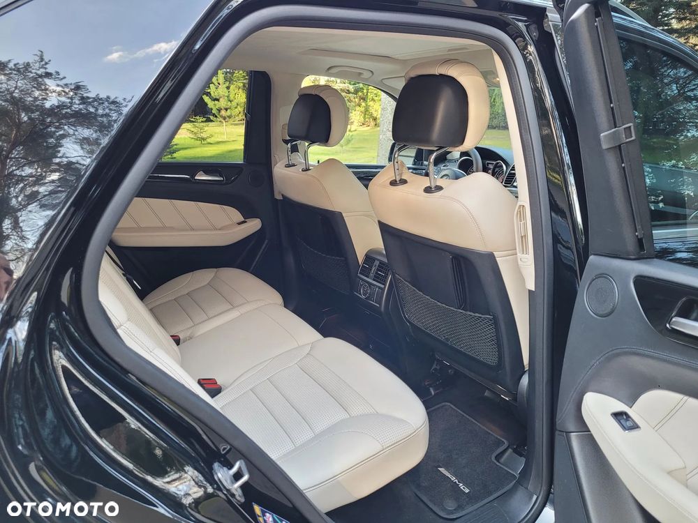 Mercedes-Benz GLE - 29