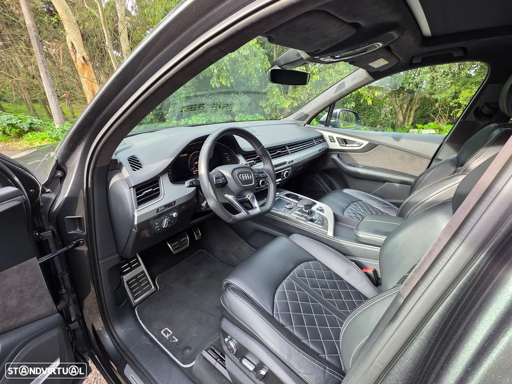 Audi SQ7 4.0 TDI V8 quattro Tiptronic 7L - 18