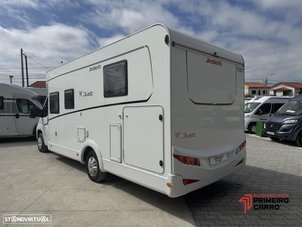 Dethleffs T 7052 DMB Just c.central e basculante - 7