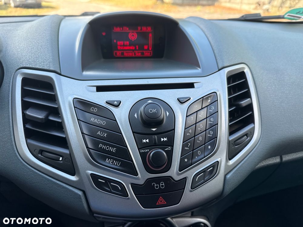 Ford Fiesta - 10