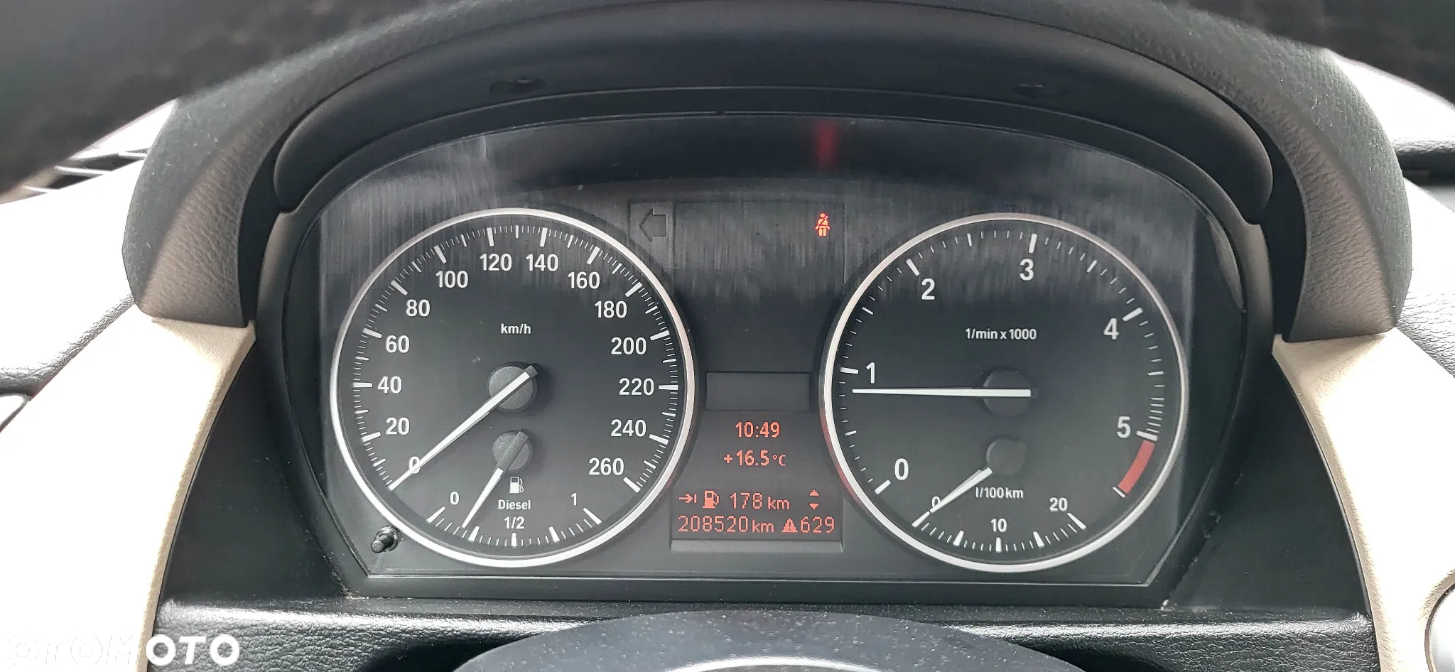 BMW X1 sDrive18d xLine - 25