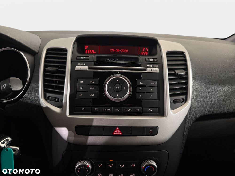 Kia Venga - 17