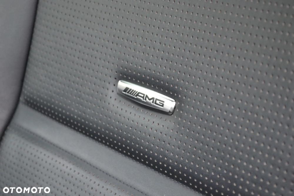 Mercedes-Benz CLS 63 AMG S 4-Matic - 32