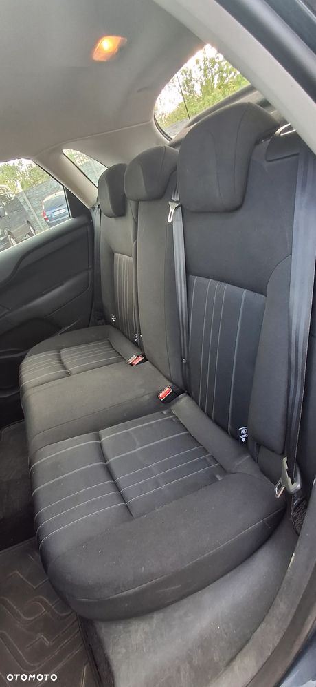 Citroën C4 1.6 HDi Attraction - 8
