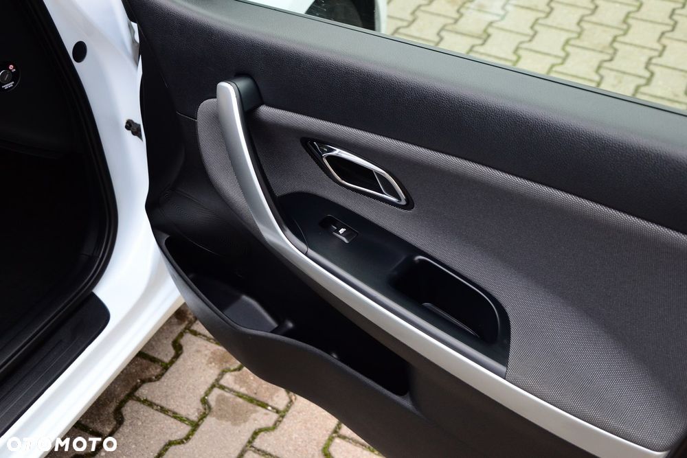 Kia Ceed - 27