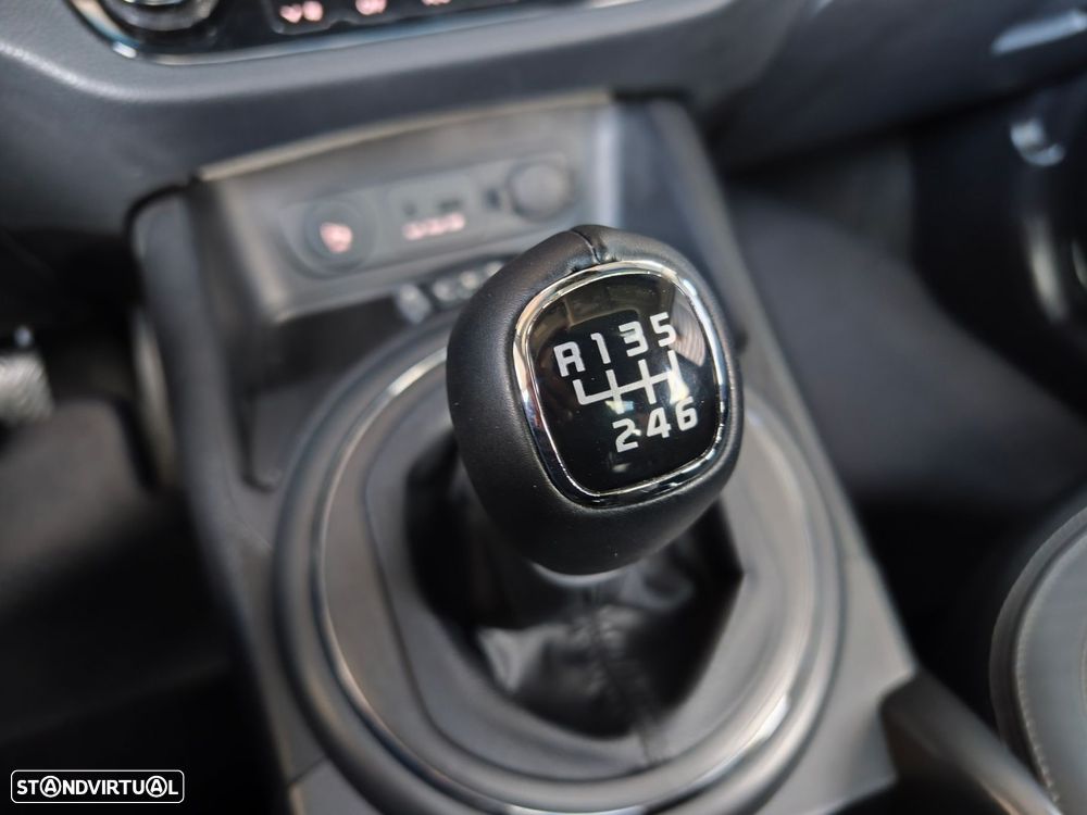 Kia Sportage 1.7 CRDi ISG LX - 29