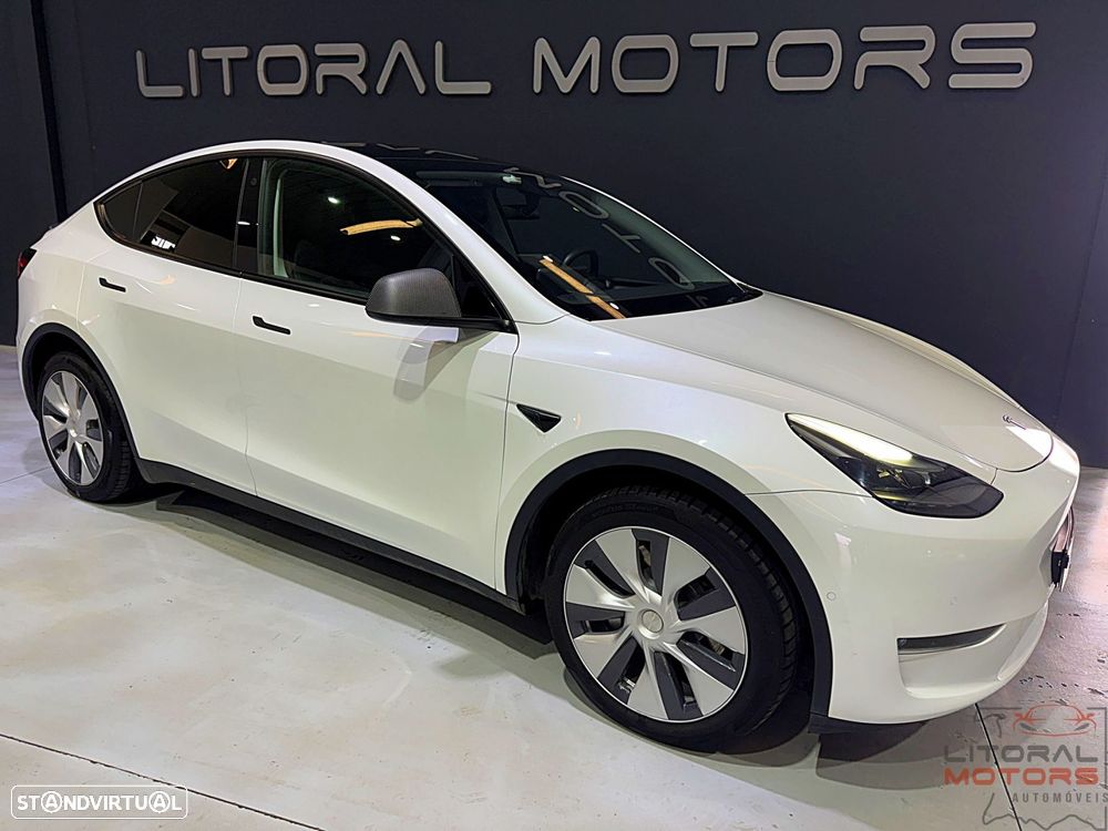 Tesla Model Y Long Range Dual Motor AWD - 2
