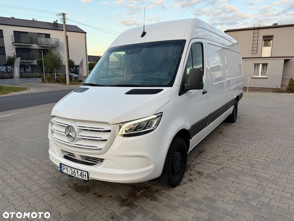 Mercedes-Benz Sprinter - 1