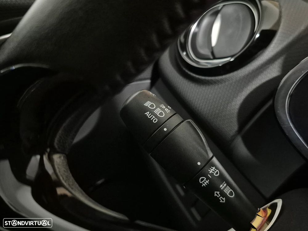 Renault Clio 1.5 dCi Dynamique S EDC - 19