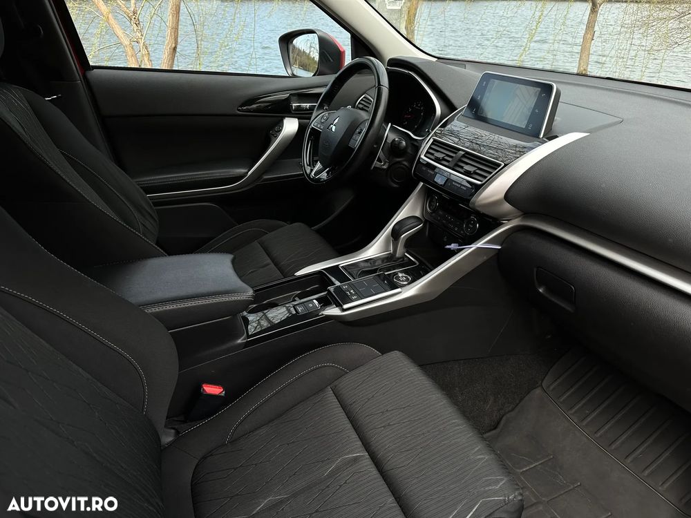 Mitsubishi Eclipse-Cross 1.5-litre 16-valve DOHC MIVEC 4X4 Intense+ Aut. - 12