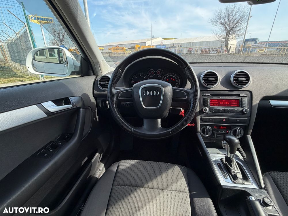 Audi A3 2.0 TDI ack DSG Ambition - 12
