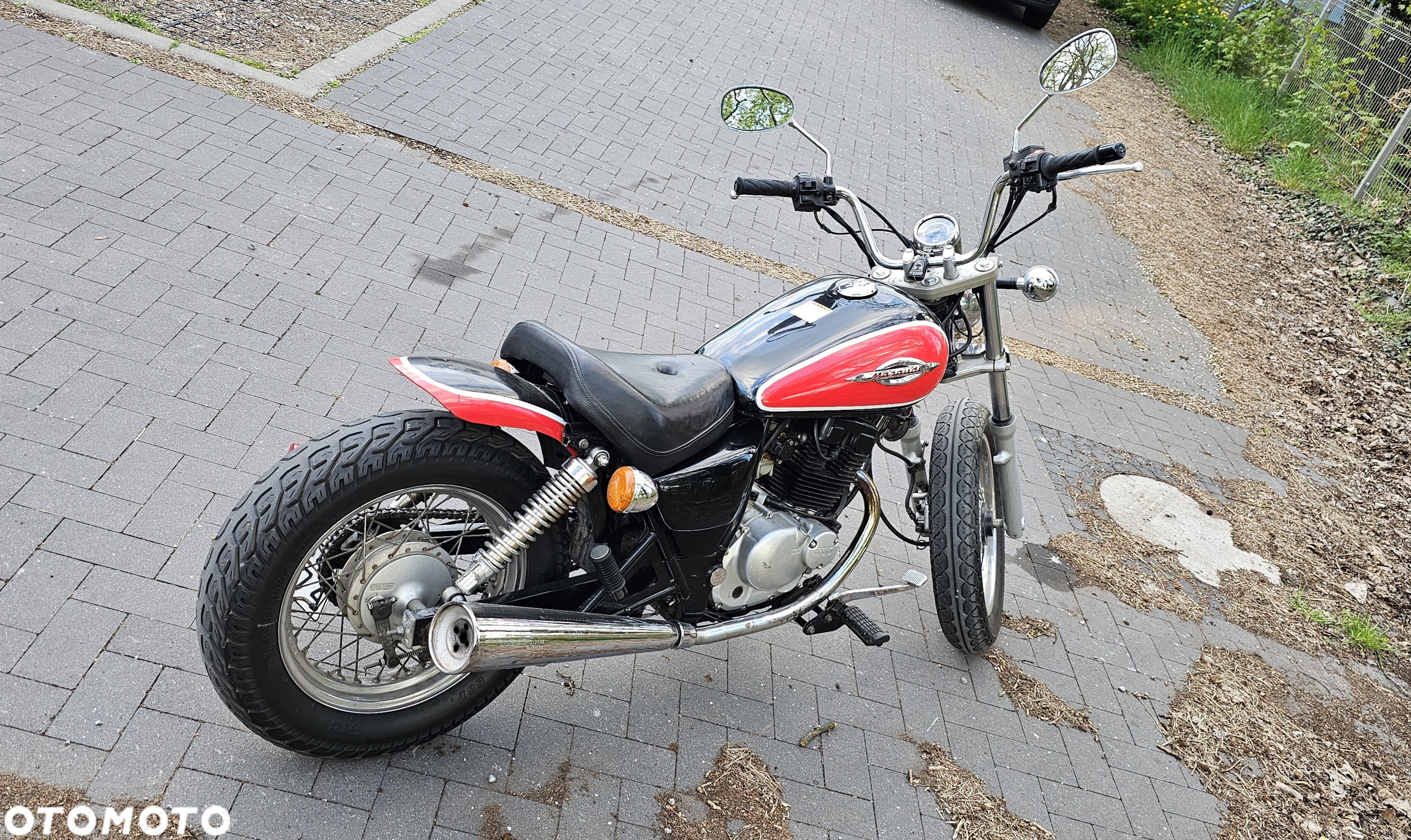 Suzuki Marauder - 4