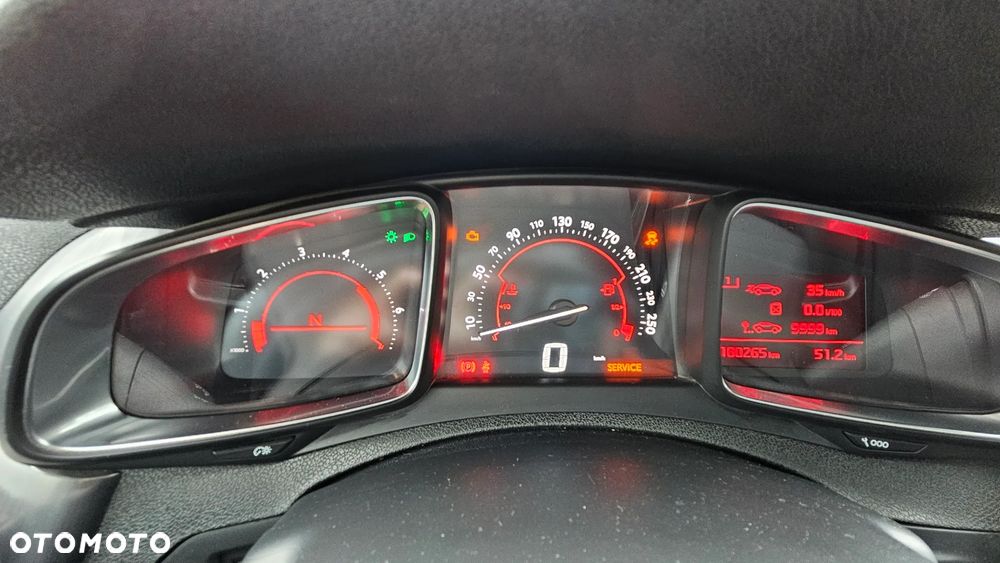 Citroën DS5 e-HDi 110 EGS6 SoChic - 8