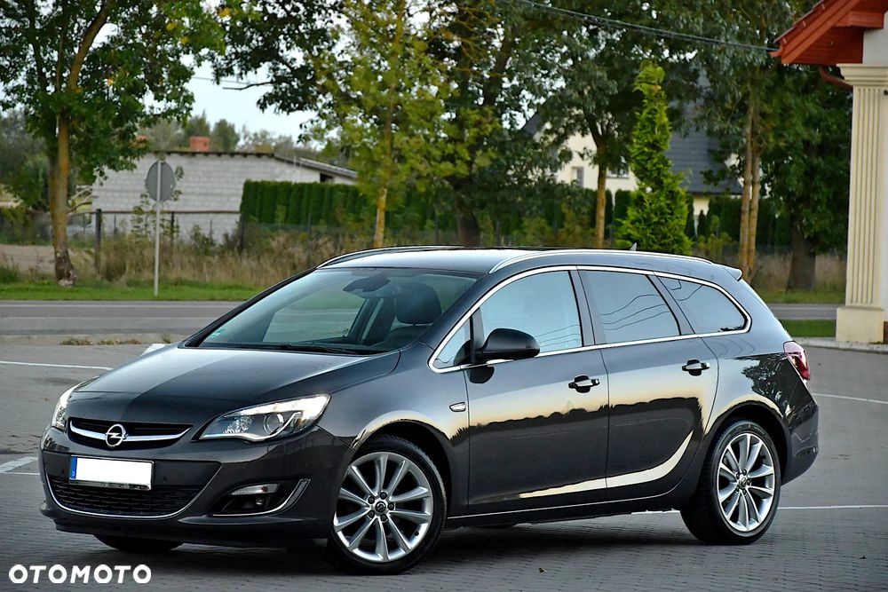 Opel Astra IV 1.4 T Cosmo - 9