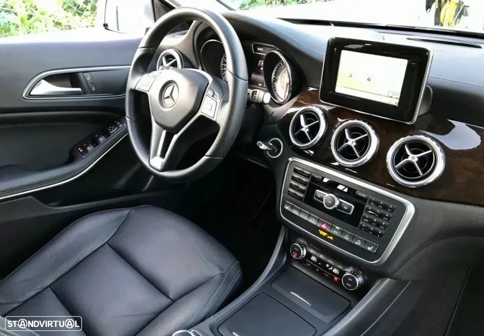 Mercedes-Benz GLA 220 CDi Urban 4-Matic - 6