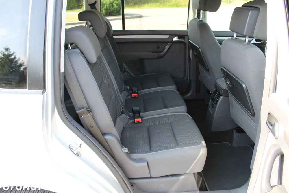 Volkswagen Touran 1.6 TDI DPF BlueMot Comfortline - 20