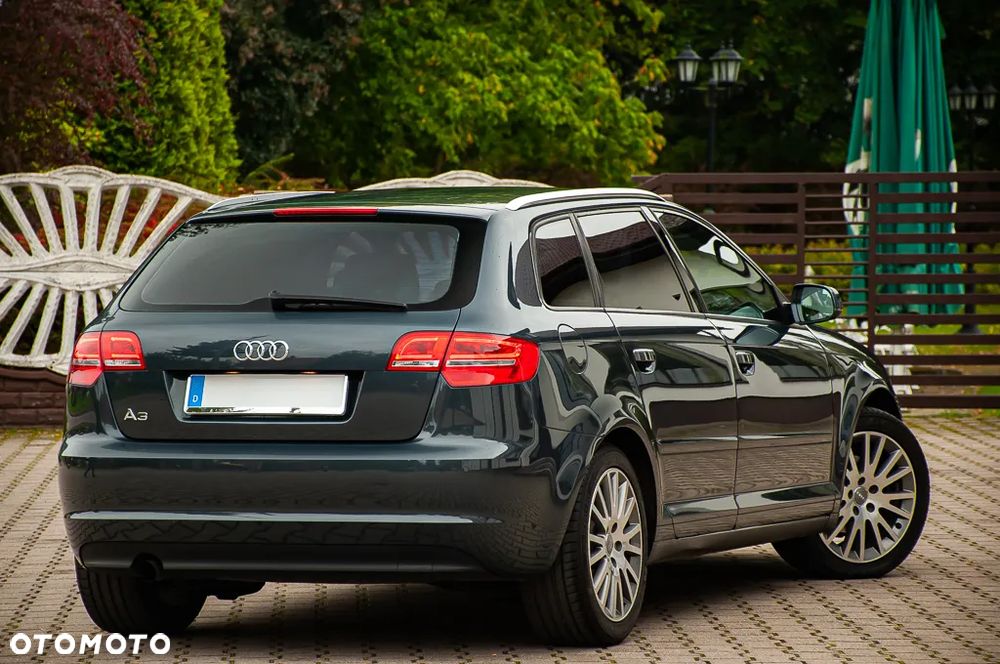 Audi A3 Sportback 1.6 Attraction - 4