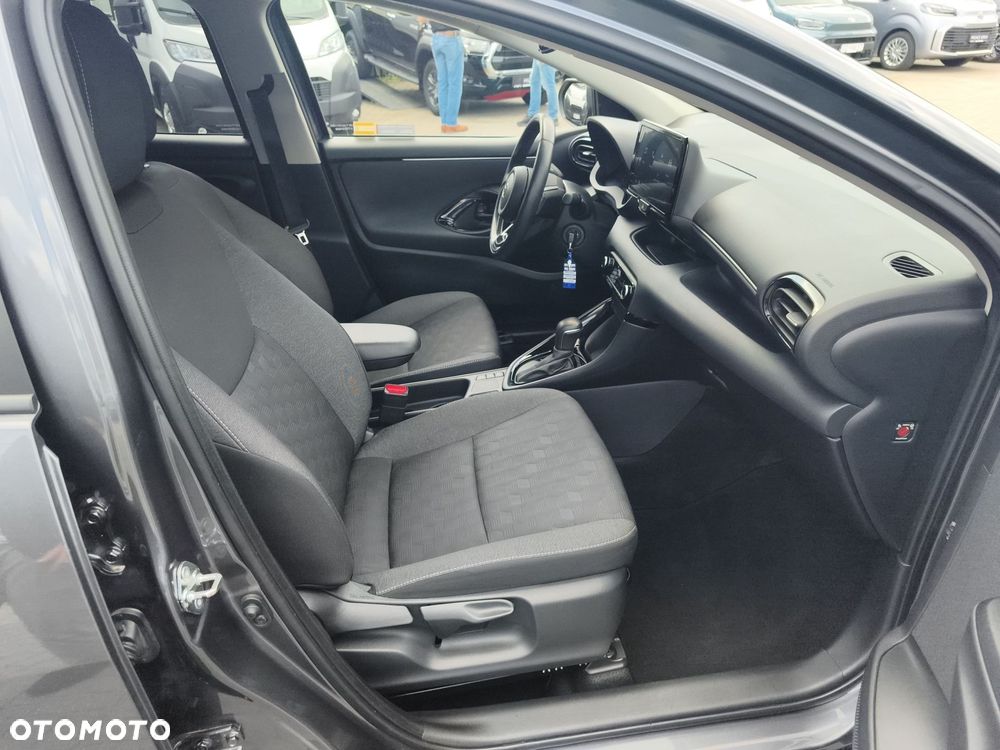 Toyota Yaris Hybrid 1.5 Style - 9
